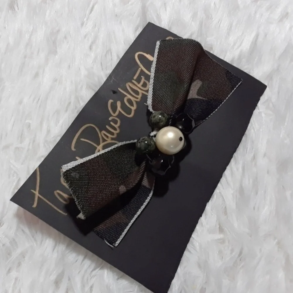 ☄Tasty Raw Edge Camo Pearly Bow Brooch Pin